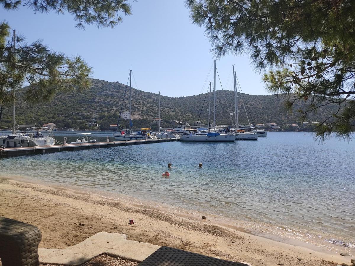 Apartman Portorus Λάστοβο Εξωτερικό φωτογραφία